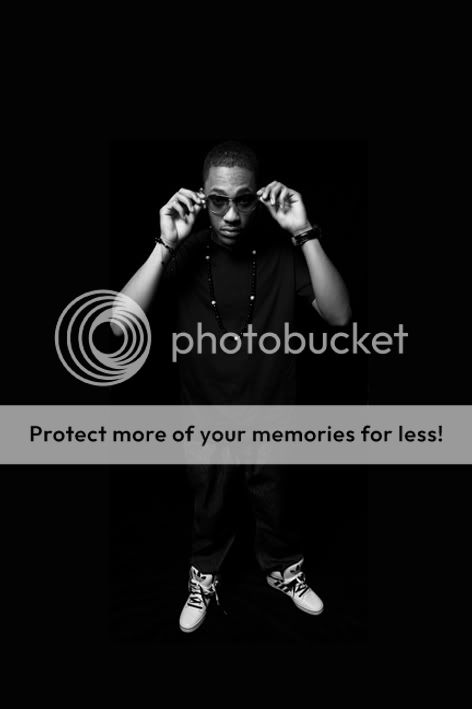 IMAGE: http://i389.photobucket.com/albums/oo331/tcaesaleo/DGordonPhotoshootProcessed-1140Redone.jpg