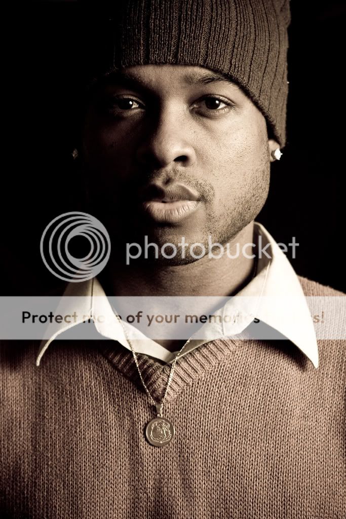 IMAGE: http://i389.photobucket.com/albums/oo331/tcaesaleo/MolubahandSharelle1-5-09-1645.jpg